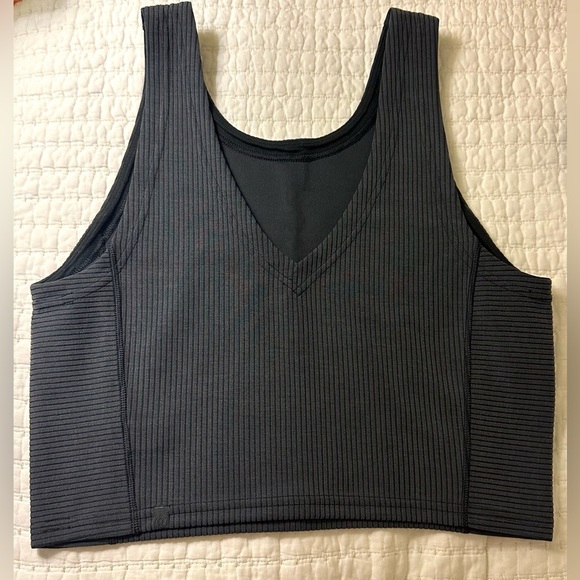 NWOT💕 Lululemon Ribbed Softstreme Cropped Tank Top
Size 8 - Picture 4 of 6